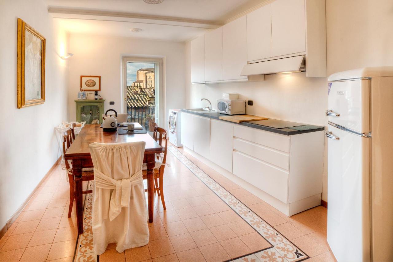 Dama Charming Apartment 100M From Piazza Del Campo Siena Exterior photo