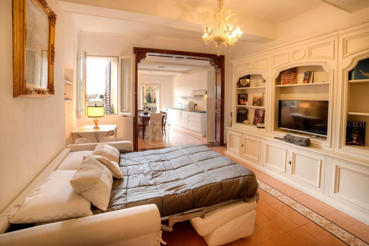 Dama Charming Apartment 100M From Piazza Del Campo Siena Exterior photo